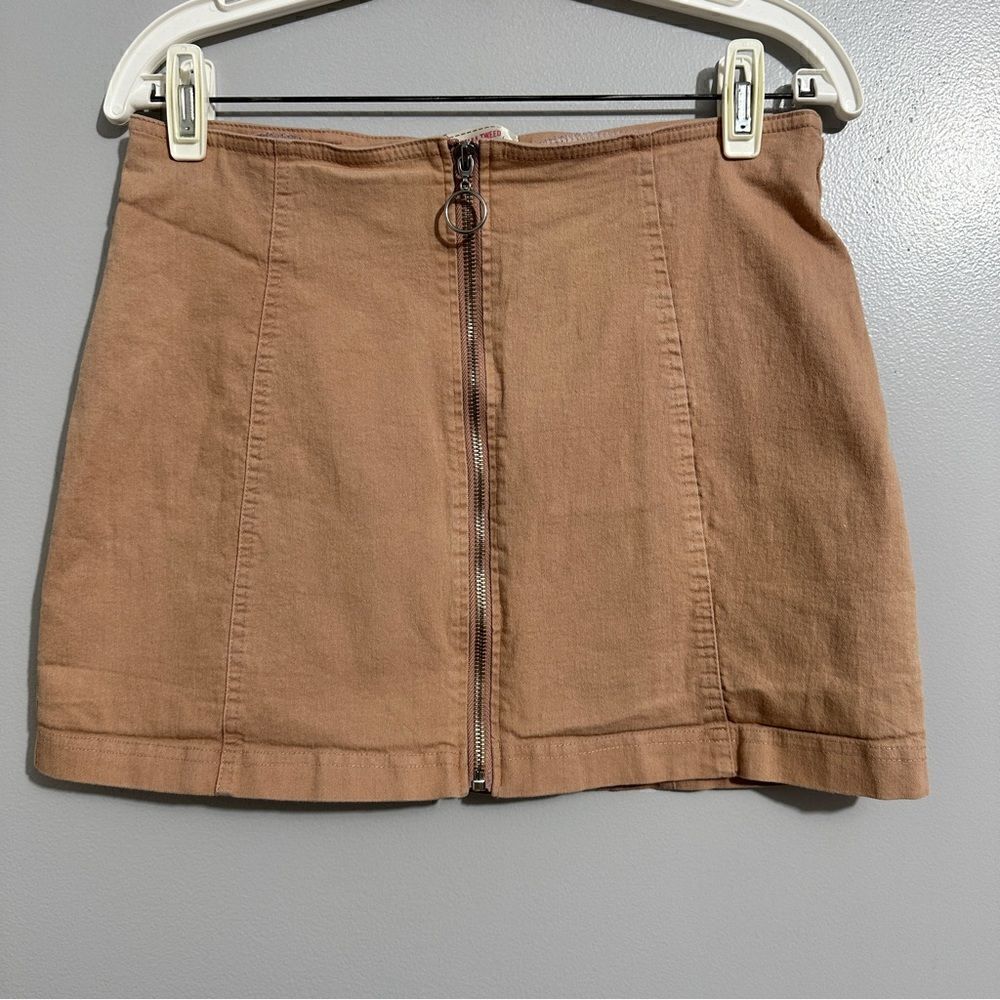 Stella Tweed front zipper skirt. Size L